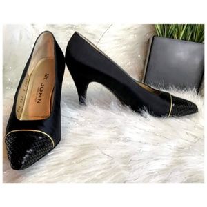 Elegant St. John Satin Heel Pumps Wo. 7.5 B